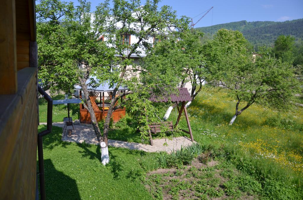 Rosinka Apartment Yaremche Exterior photo